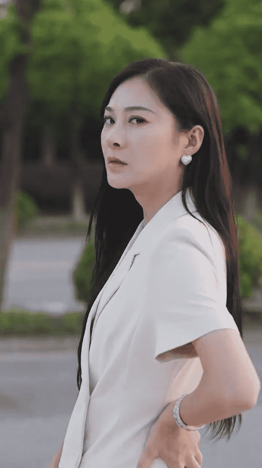 丈夫的秘密 短剧版海报